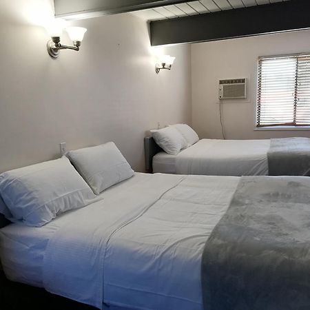 Campbell River Lodge Bagian luar foto