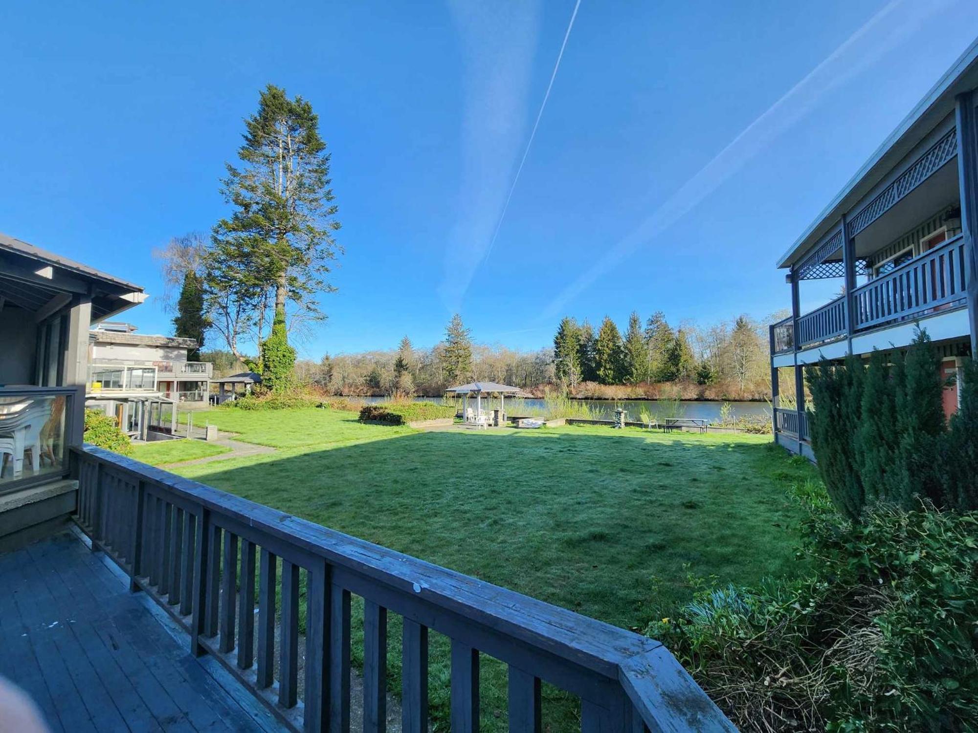 Campbell River Lodge Bagian luar foto